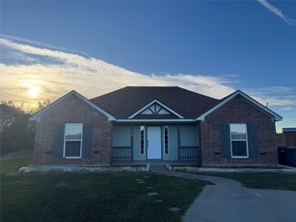 206 Dairy Ln, Calera, OK 74730