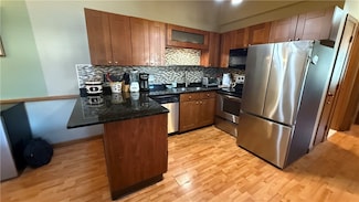 20 Zambarano Ave Unit 202, North Providence, RI 02911