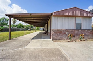 222 Amistad Dr, Weslaco, TX 78596