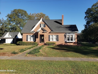 317 E 1st Ave, Chadbourn, NC 28431