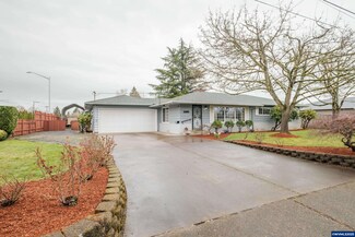 3405 Ermine St SE, Albany, OR 97322