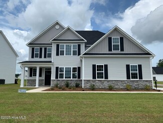 350 Black Hawk Dr, Jacksonville, NC 28544
