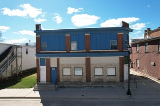 221 Center St, Elgin, IA 52141