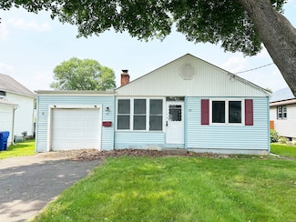 70 Cedar Ridge Rd, Newington, CT 06111