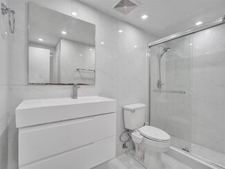 19380 Collins Ave Unit 214, Sunny Isles Beach, FL 33160