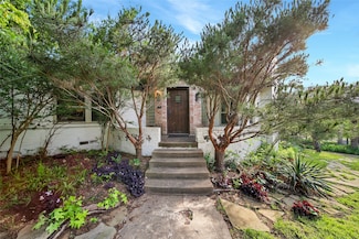 923 Bison Trail, Dallas, TX 75208