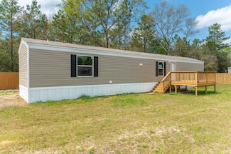 402 Royal Palm Ave, Defuniak Springs, FL 32433