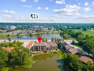 8697 W 111th St Unit 2D, Palos Hills, IL 60465