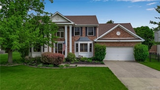 5766 Kippen Dr, East Amherst, NY 14051