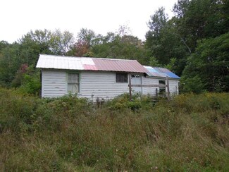 107 Waubanong Rd, Brattleboro, VT 05301