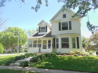 743 Keep St, Darlington, WI 53530