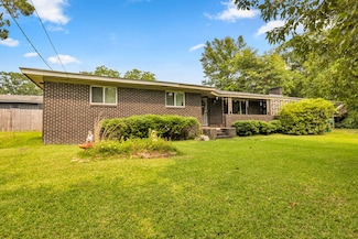 615 Baker St, Wiggins, MS 39577