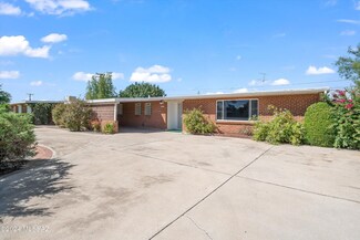 7073 E Calle Betelgeux, Tucson, AZ 85710