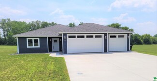 831 2nd St SE, Hartley, IA 51346