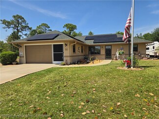 55 Lake Side Trail, Lake Placid, FL 33852
