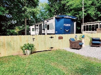 281 Leisure Acres Dr, Cleveland, GA 30528