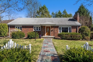 76 Brook Farm Rd, West Roxbury, MA 02132