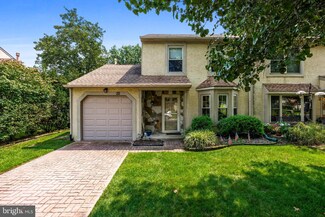 22 Jacamar Dr, Voorhees, NJ 08043