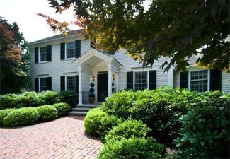 42 Woodbury St, South Hamilton, MA 01982