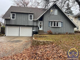 3116 SW Stone Ave, Topeka, KS 66614