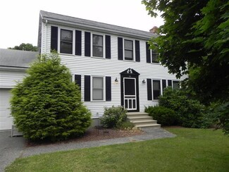 16 Andrew Rd, Sagamore Beach, MA 02562