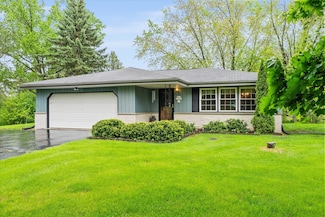 W213N10321 Oak Ln, Colgate, WI 53017