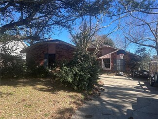 207 Surrey Dr, La Place, LA 70068