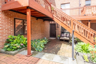 283 Lear St Unit 7, Columbus, OH 43206