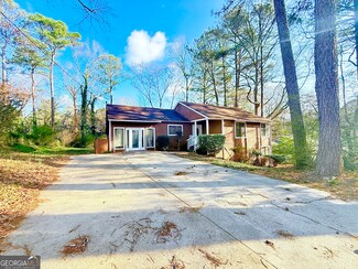 1445 Diplomat Dr, Riverdale, GA 30296