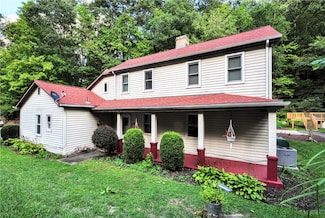 3053 Scheinbach Rd, Finleyville, PA 15332