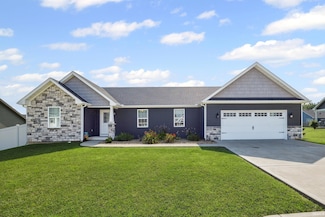202 Diamond Ln, Crawfordsville, IN 47933