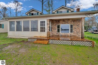 5069 Kokosing Rd, Hale, MI 48739