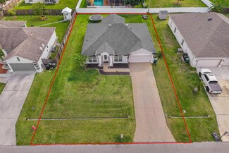 1949 SW Logan St, Port Saint Lucie, FL 34953