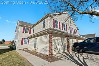 273 Victoria Dr Unit 13, Dexter, MI 48130