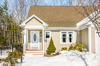 80 Virginia Dr, Rochdale, MA 01542