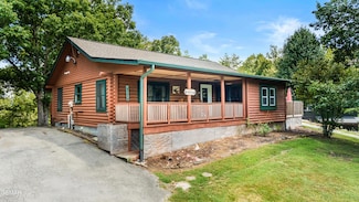 3009 Crestview Ct, Sevierville, TN 37862