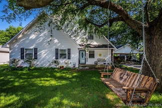 302 E Allen Ave, Davis, OK 73030