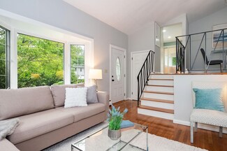 14 Riverdale Ave, Dover, NH 03820