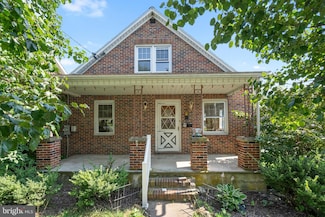 439 W Center St, Nazareth, PA 18064