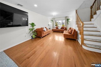 8-21 Creek Ct Unit 1X, Fair Lawn, NJ 07410