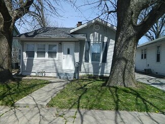 840 E Parkland Ave, Evansville, IN 47711