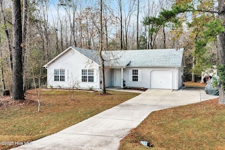 7387 Red Stone Ct, Belville, NC 28451