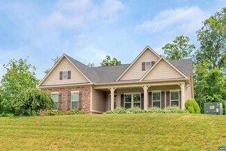302 Manor Blvd, Palmyra, VA 22963