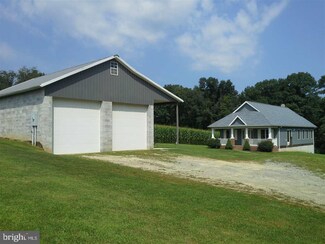 13278 Trout School Rd, Felton, PA 17322