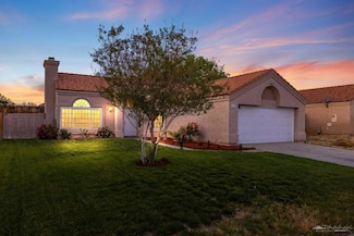 1009 Fairwind Ave, Rosamond, CA 93560