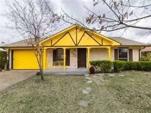 5214 Spring Lake Dr, Garland, TX 75043
