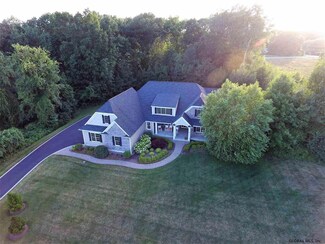 18 Bridlewood Loop, Rexford, NY 12148