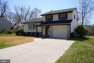 140 Ashley Ct, Cherry Hill, NJ 08003