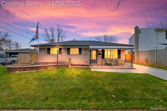 30212 Greater MacK Ave, Saint Clair Shores, MI 48082