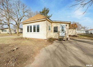 502 7th Ave, Camanche, IA 52730